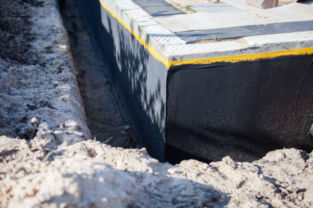 Flood containment and hydraulic sealing in Suamico, WI